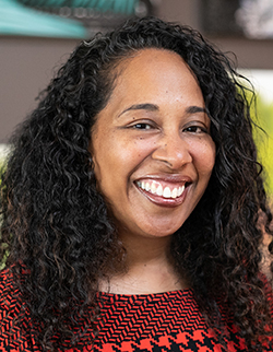 https://washingtonstem.org/wp-content/uploads/2020/04/Angela_Headshot-7499P.jpg