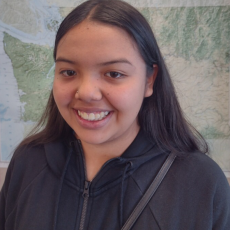 Deborah Sheriff mula sa Quileute Tribal School sa La Push